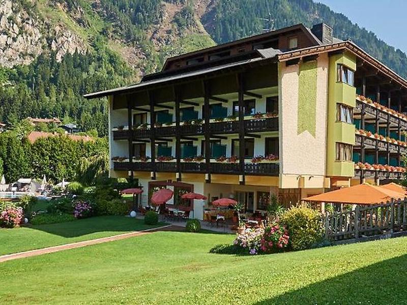 E554D5DB9576F5DE9A4D08D422BDCB02