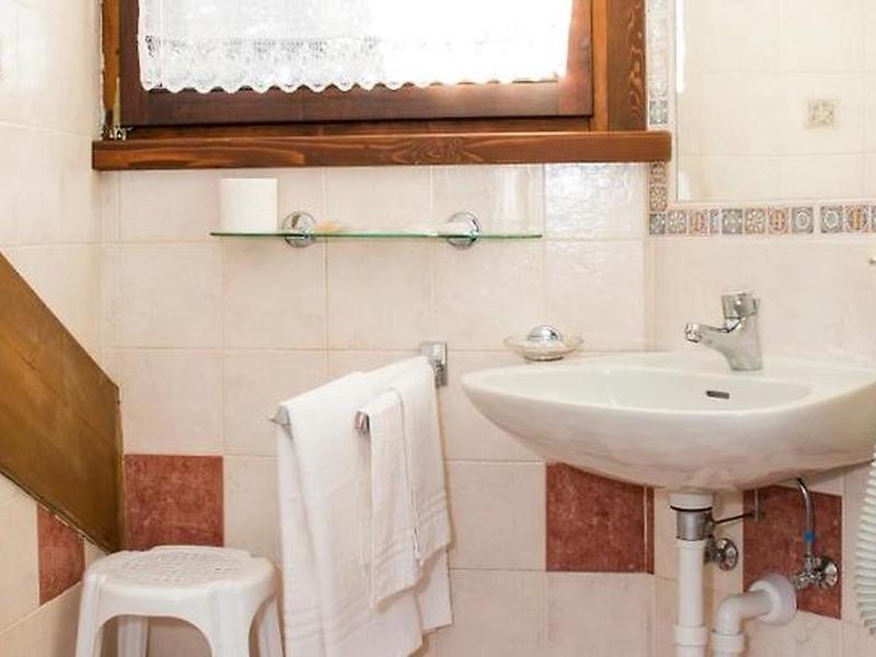 98DA74BAE3FE14AF24E165C9DFD12467