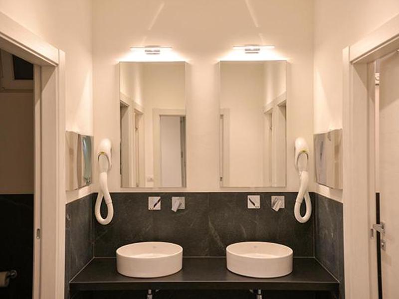 2419E40F037FC237A65E9A109818D16B