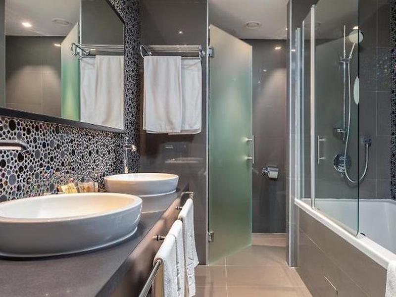 B498311F470E16CD578ABB22DD4BC5A5