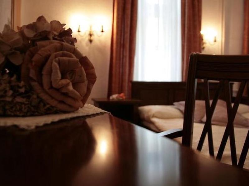 3BC8F4DBBE9BEDC703D5E8AFE2402C13