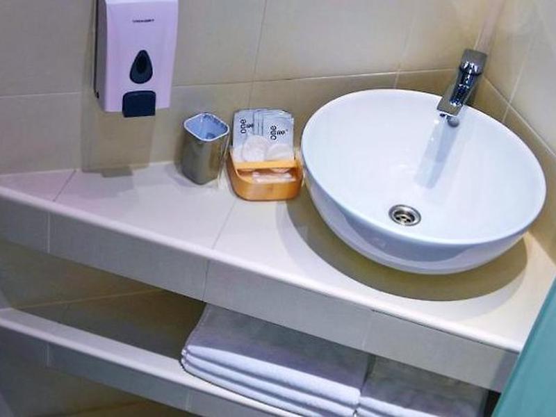 056298ABE07553D7C2CA5FD8A5F39237