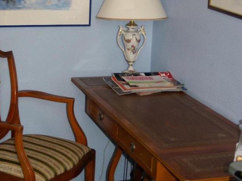 857F9B33D88F959DE37B9DE31F1E1030