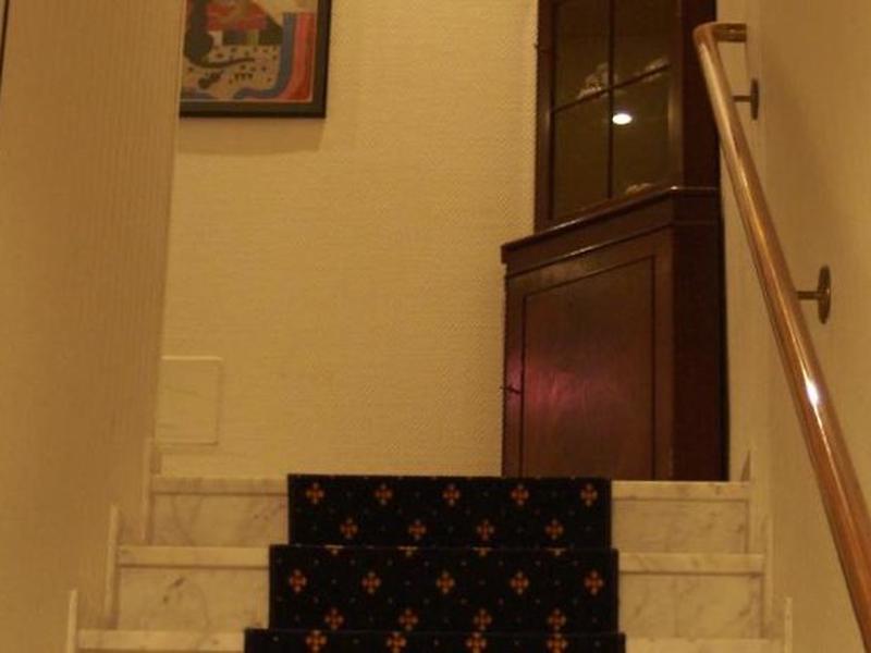 16BEE273BC8EE91A41FFADDB41C17891