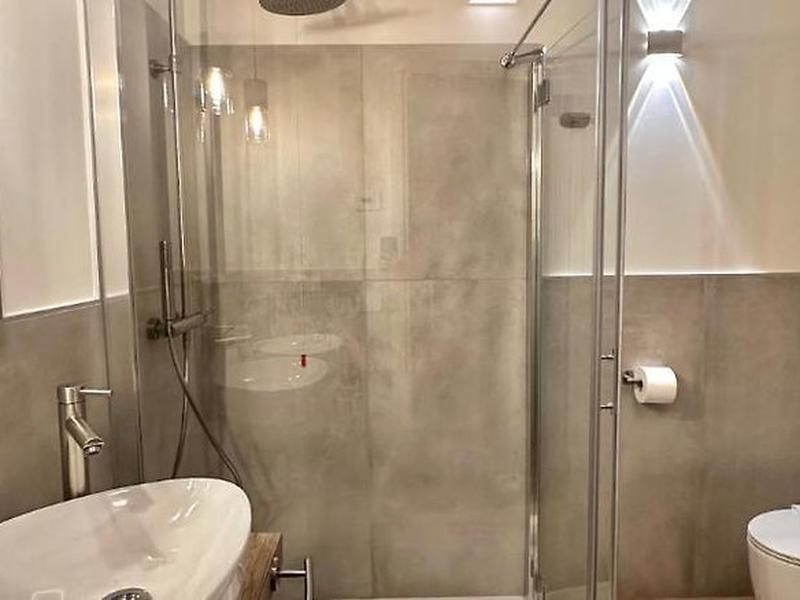 F9601D96BD883145D1D4603A7C5E3A4F