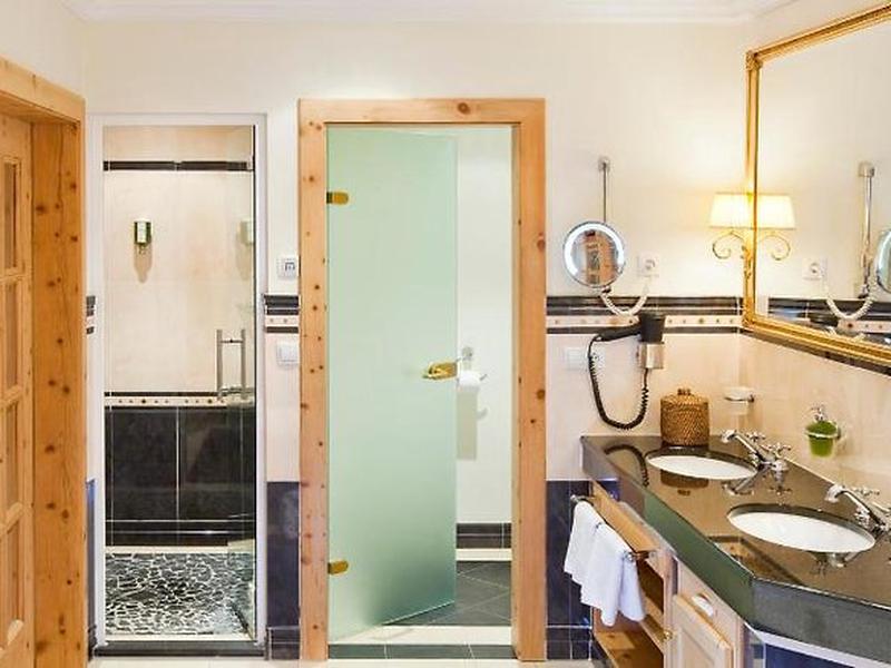 28ABA914F7AC09A5408DE2B1F8740060