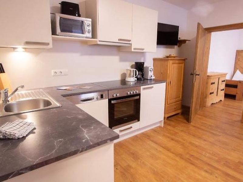 F04A57081A8C8679102EA68B18B09D00