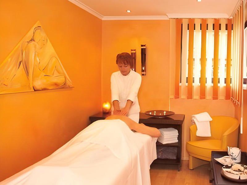 E6B663755E3601250A49092C619484BA