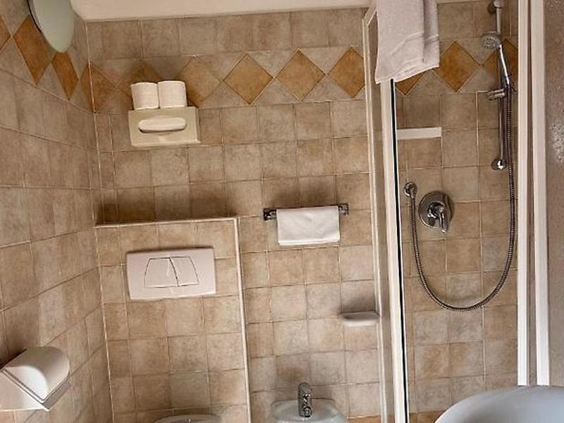 4E7DD467105C54389AF93BC4B6325FFB