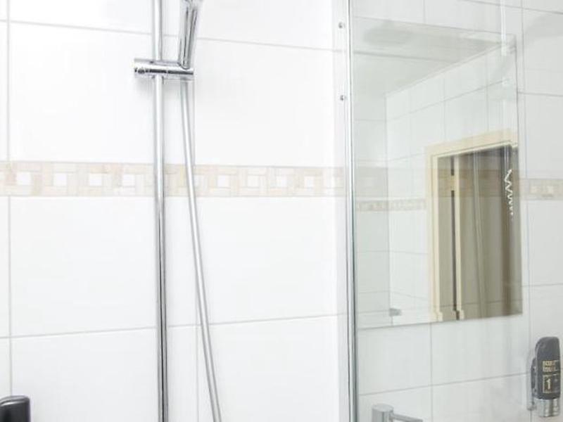 C42E4DB38B109670F65EEDE84C680F47