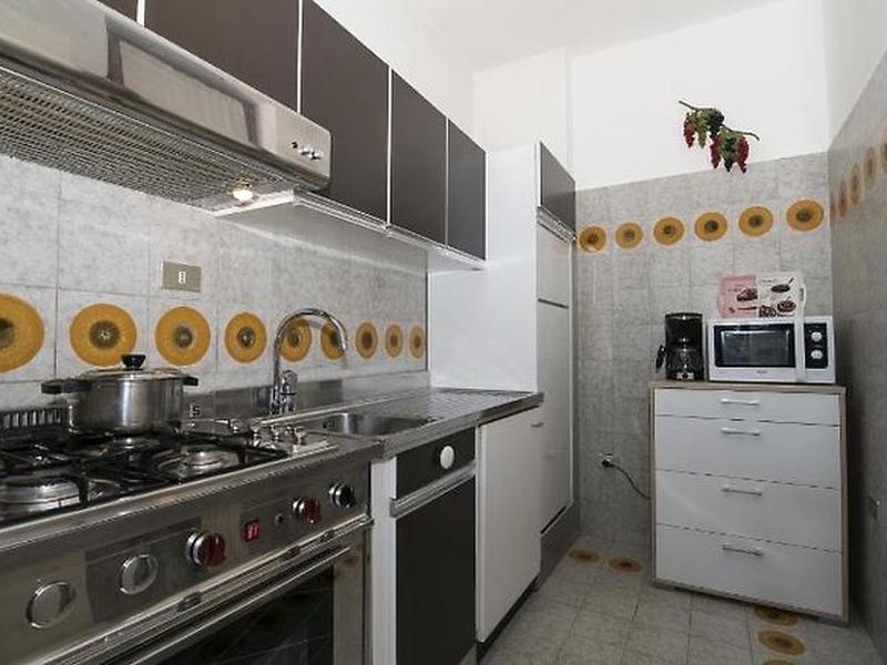 B7C43ECA89B09B220F1C7D71C3905058