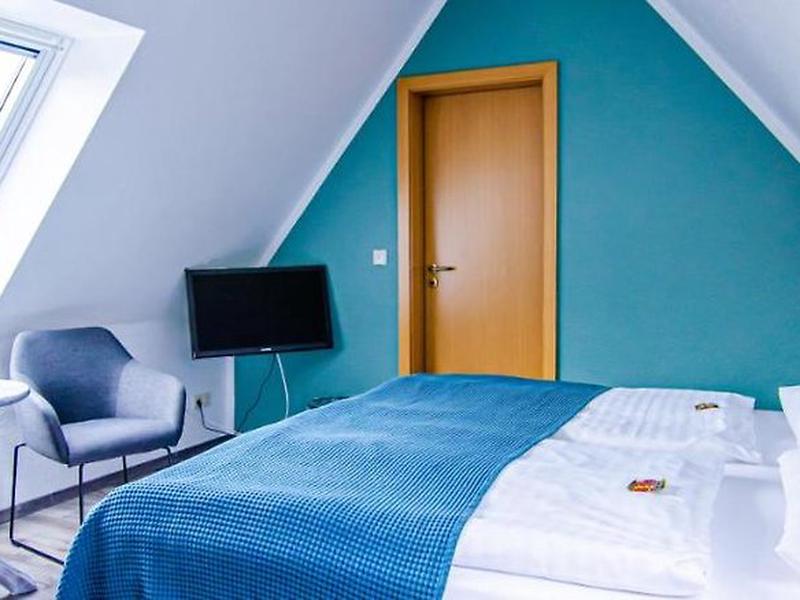 FD84FAA68E5CB9385855B2047436C355