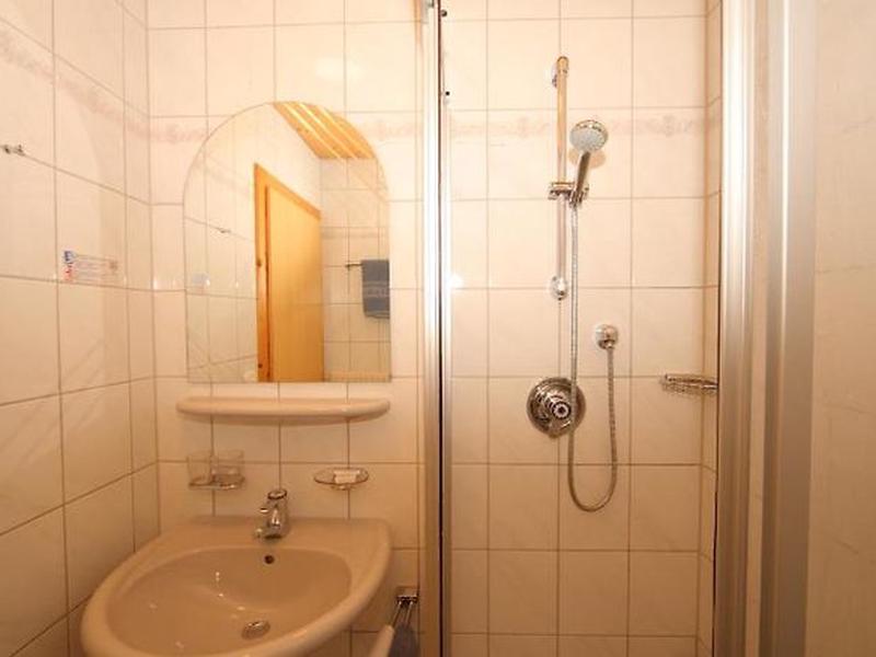 E67E254097021F3BCC309B77C95EE7E4