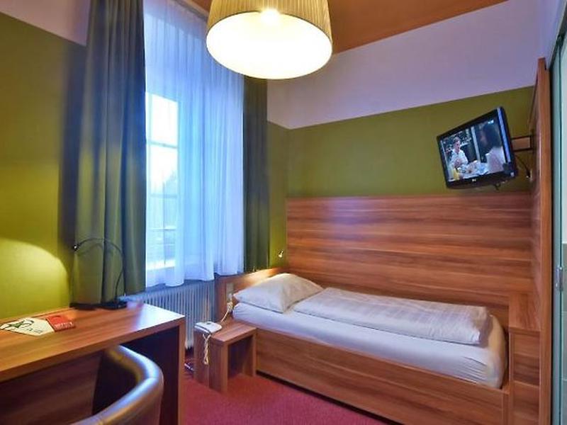 7D5278ED8DE0AEE5631C919FF3CB1E1B