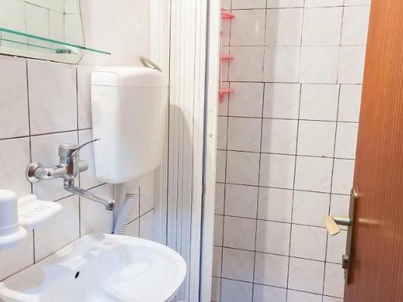 88C26846CC2B35513BE5DDE1132F370B