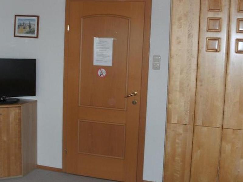 F4CDBAF6BA9B4C611B76C81C7A47FC56