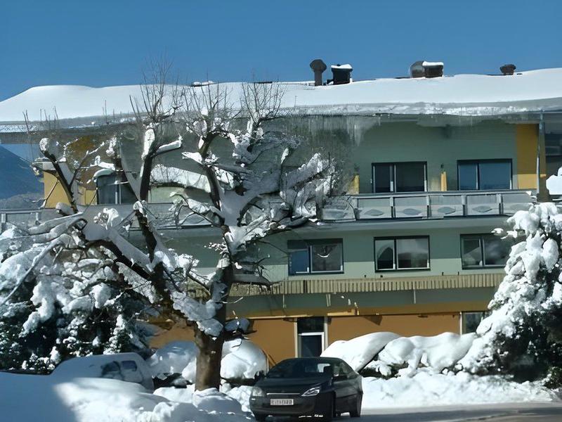 68D8FBD534DD8BB1AA447E2CC58D81D9