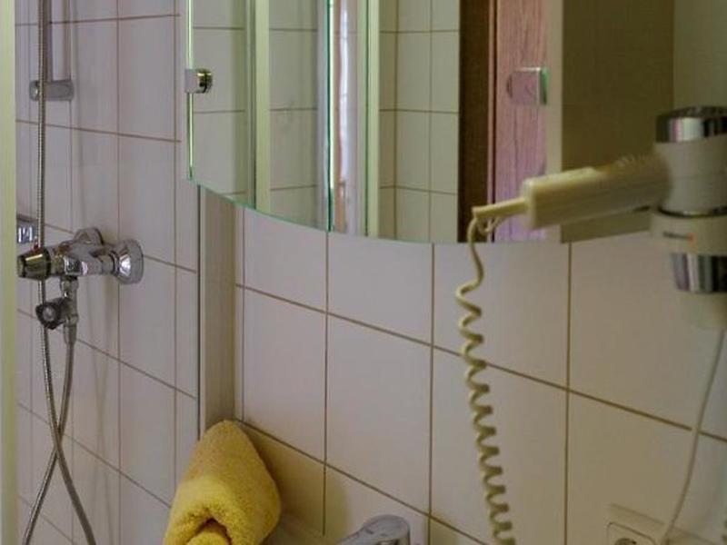 B9631E987E38DF6F27671691C3BFB577