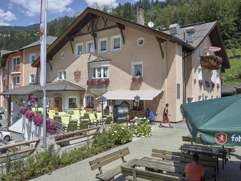 20F3F970DF8642CE15093D48DD4FAC1D