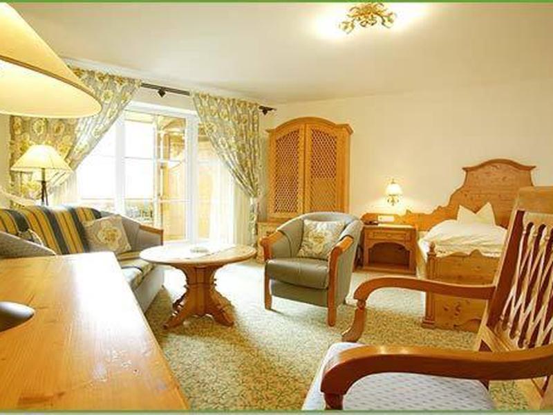 4EDDE1C6F46FECAE16742A19DC3B1EB4