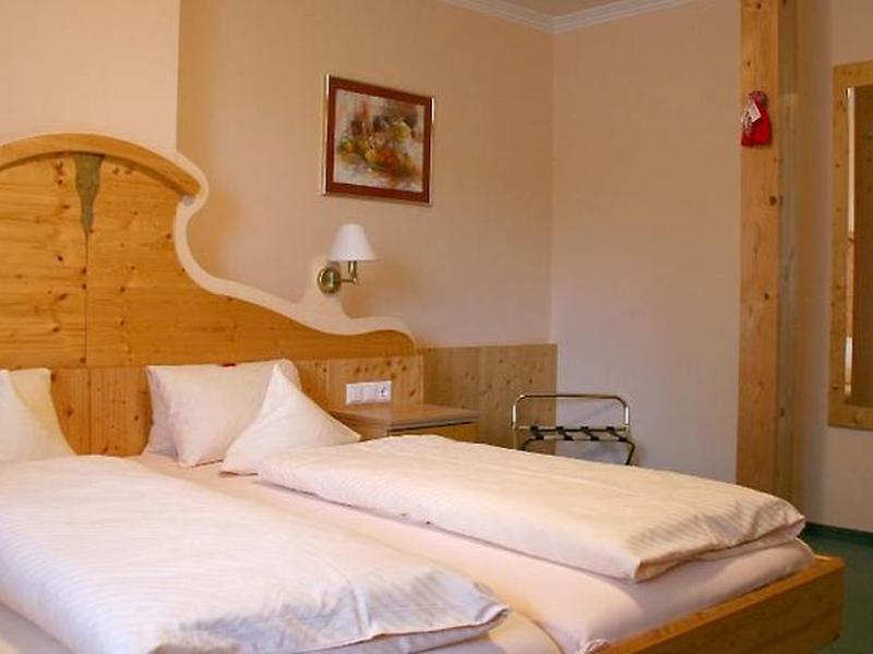 0EF686C81F27C3B6B668B592A66DAB7F