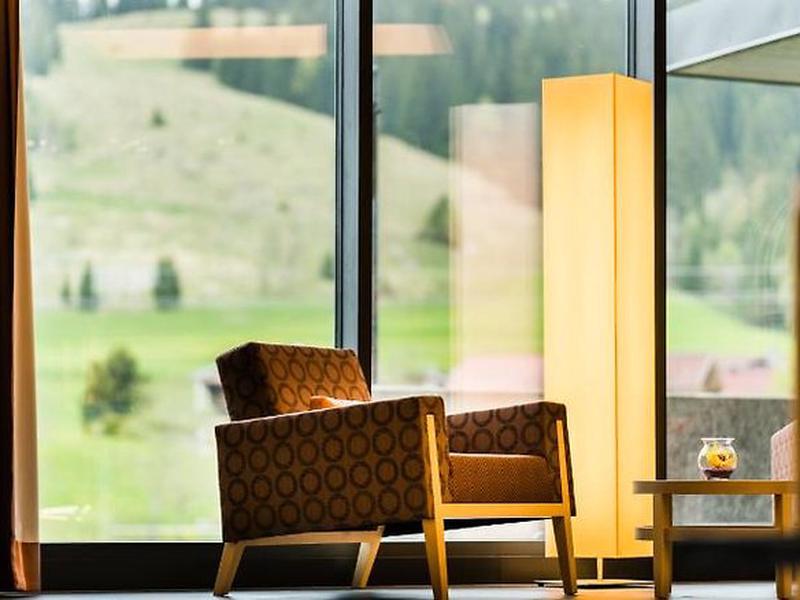 DE97C5B24CFDFA43D08D146372BDE5D1