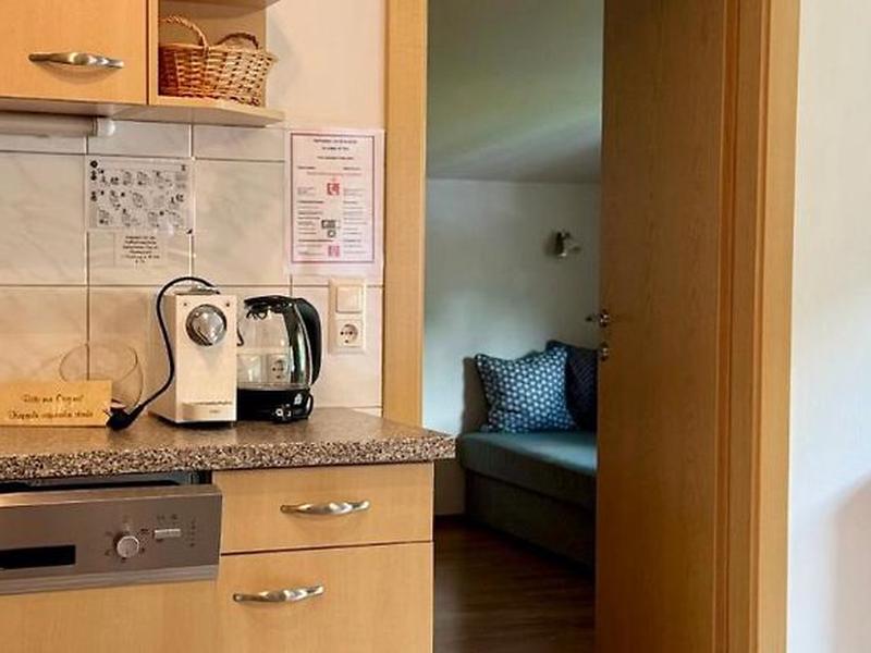 DFEEE58289C68219F8154A4233A326FA