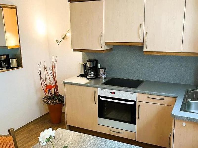 8F28180F0AD6757B41662460BC889219