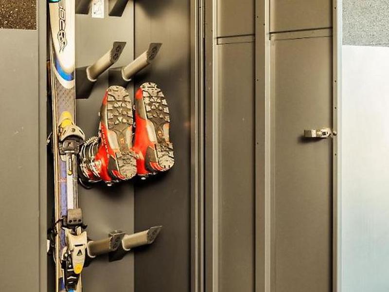 FB6A65D2E9128D4CBB562AEB742DA878