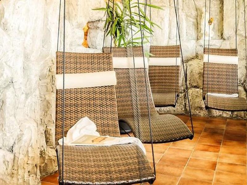 770182B4F79D0F7CD42F7D28D1C21631