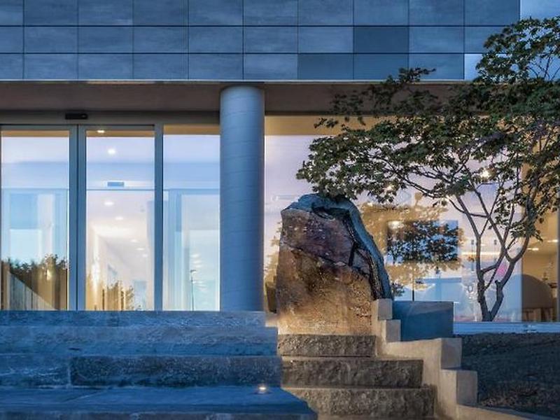 F19EF92DDCC96929383A588994CA1661