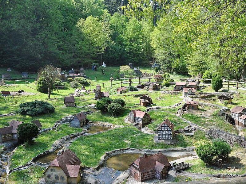 54B14610C30F5E144DBF7BFF3E8F66D4