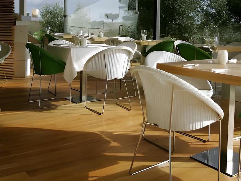 AACDD264725C1A69E9E863B133B1E3BC