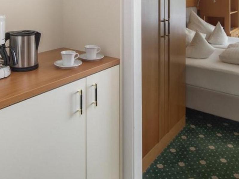 42AC9F08A73A6A7639A970B22718A39C