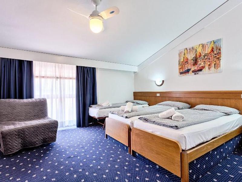 AD208F9C13629052BFB9327BD8072880