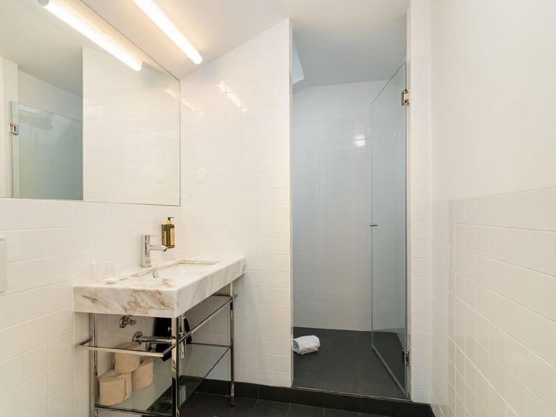 C86F48EE8618387C04464D080AAE3FAF