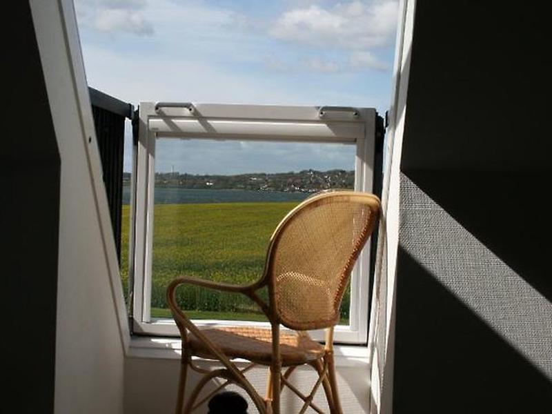 EB044F870D9B59B3FE94A686A98E9796