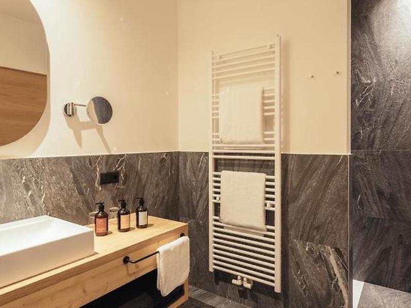 425CF6473FED7E4B6A61BF3815CCE9DB