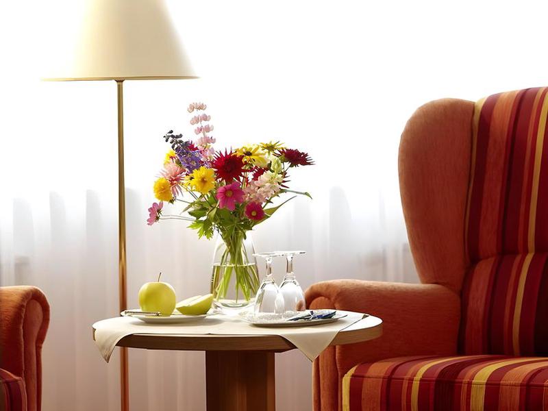 6D37CFD9DD953F28564557EFA31BFB66