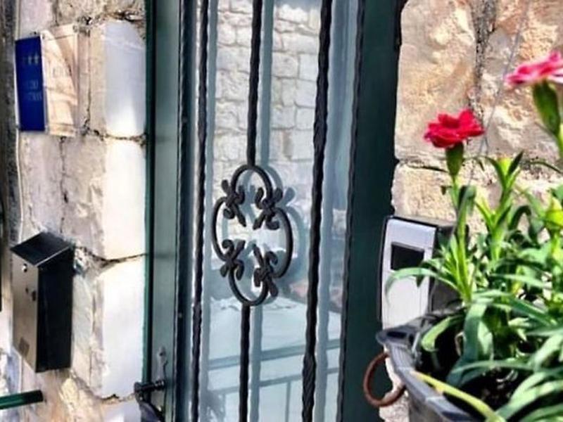 5180B4046B3E517F1AA206BE215A0A28