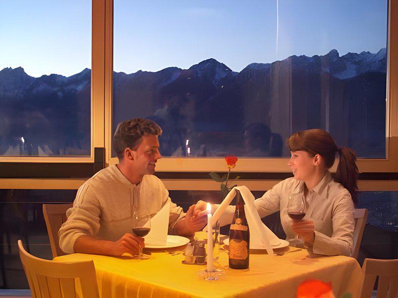 0E05CD3558BD6C9499F67978FCC00F15