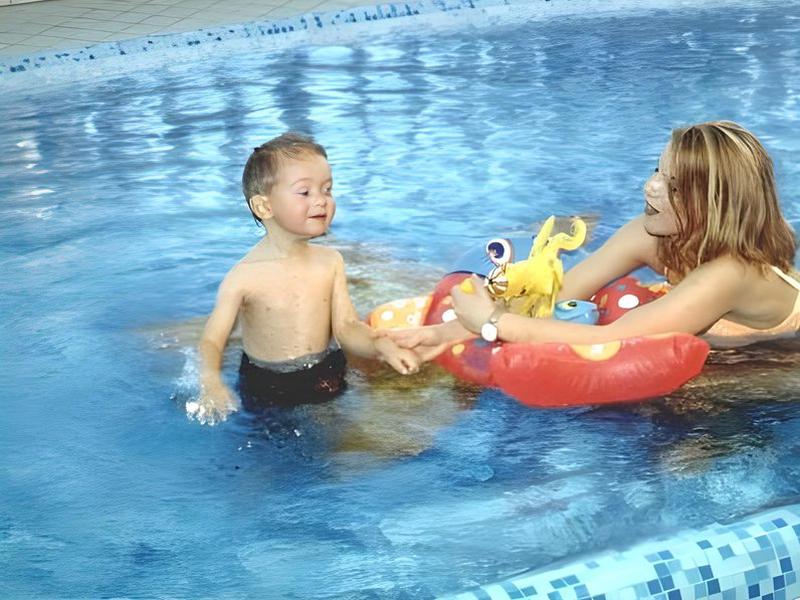 C2363B4A8E684B182402730D7D399A99