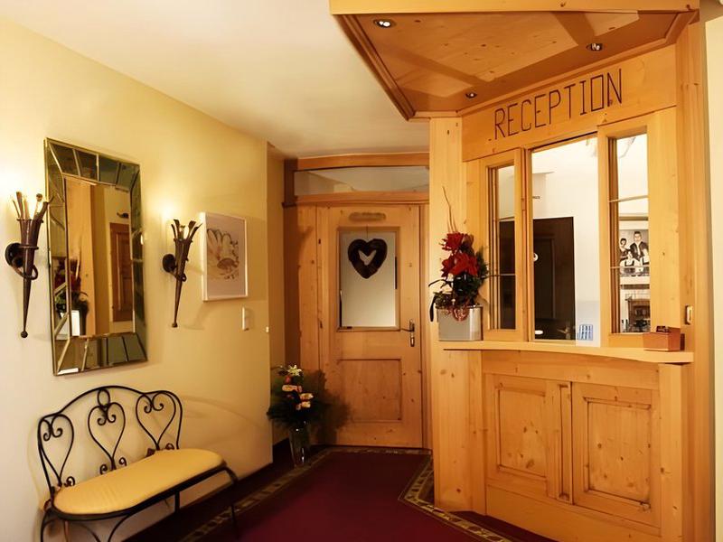 088EFE312D46F4A00A87EC23FE1E3C7D