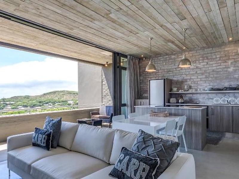 17C97A48A3AB779929FBA64EC7AC0EDA