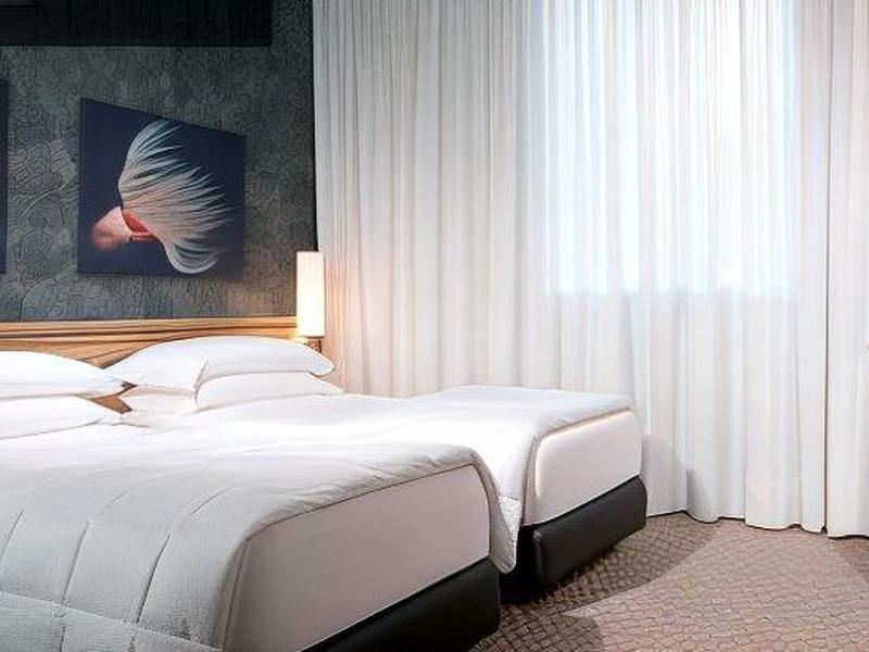 93394425B2869548BA7B64B58B76B657