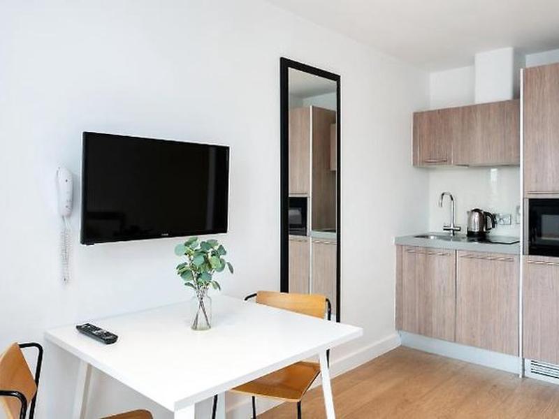 D62CF84E30141D40248EC13F1866DEA3