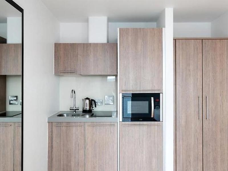 1BE043E593587C1BE84B869A1E8E095B