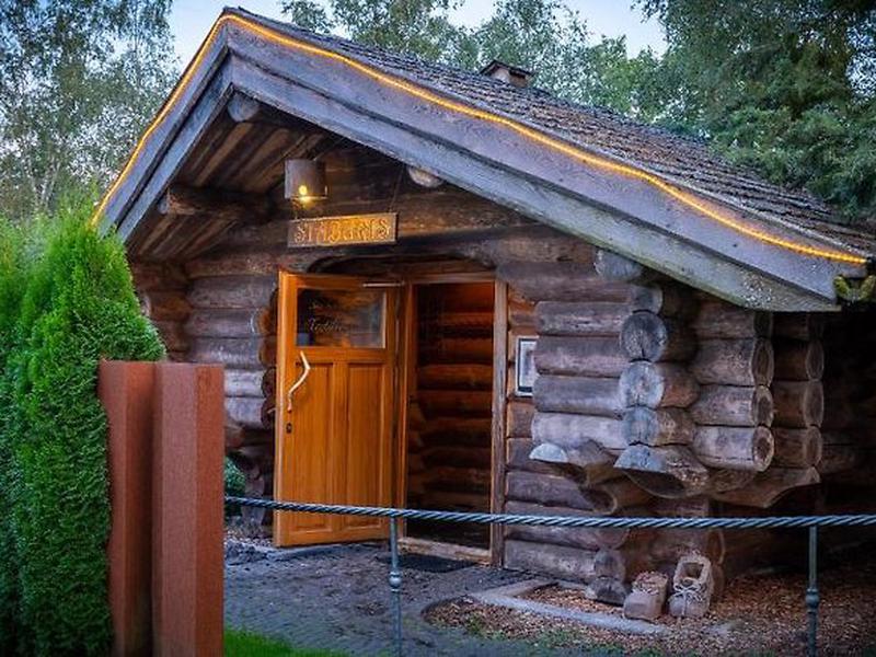 9237C82E5DDF1223B6B43AC96D56F629