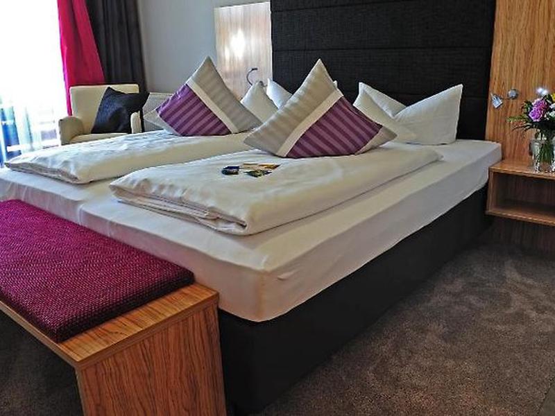 D781A273290707681CC32D42D01B7E65