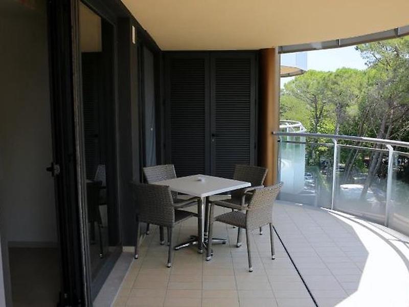 59F8C9B08712C772D382F2B47FA4B7ED